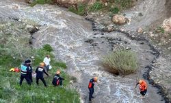 Erzurum'da mantar toplarken mahsur kalan çift, ekiplerince kurtarıldı