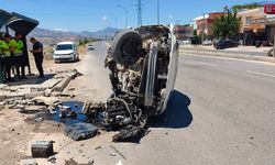 Kahramanmaraş’ta otomobil devrildi: Sürücü yaralandı
