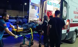 Adana'da üç otomobil çarpıştı, 7 kişi yaralandı