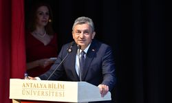 Antalya Bilim Üniversitesi Diş Hekimliği Fakültesi'nde mezuniyet töreni düzenlendi