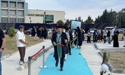 Çukurova Üniversitesi İletişim Fakültesi'nde mezuniyet töreni düzenlendi
