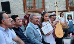 Darende Belediyesi Sanat ve Eğitim Atölyesi kursiyerleri sertifikalarını aldı