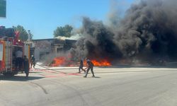 GÜNCELLEME - Antalya'da iş yerinde çıkan yangın söndürüldü