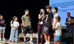 Isparta'da aile iletişimi ve dijital güvenlik söyleşisi yapıldı