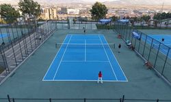 Ödüllü Turnuvada 180 Sporcu Şampiyonluk İçin Ter Döküyor!