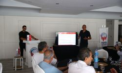 Adana'da gazetecilere futbolun yeni kuralları anlatıldı