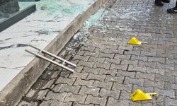 Adana'da bir iş yeri kurşunlandı
