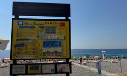 Antalya'nın plajları mavi bayrak ve dumansız uygulamayla korunuyor