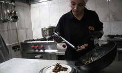 Isparta'da mesleki eğitim öğrencisi 'Yılın Çırağı' seçildi