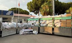 Mersin'de giyim malzemesi kaçakçılığı yapan 2 şüpheli yakalandı