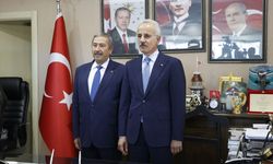 Ulaştırma ve Altyapı Bakanı Uraloğlu, Darende Belediyesini ziyaret etti