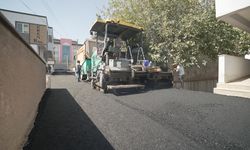 Dulkadiroğlu’ndaki Okul Bölgelerinin Yolları Büyükşehir ile Yenileniyor