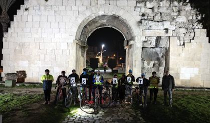 Mersin'de bisikletliler 6 Şubat depremlerinde hayatını kaybedenleri anmak için pedal çevirdi