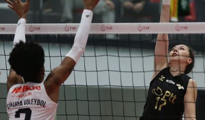 Voleybolda Kadınlar 1. Lig final etabı Alanya'da devam ediyor