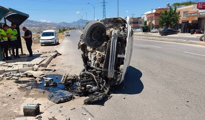 Kahramanmaraş’ta otomobil devrildi: Sürücü yaralandı