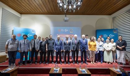 FSM YÖKAK'tan 5 yıllık Kurumsal Akreditasyon Belgesi'ni teslim aldı