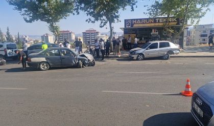 Kahramanmaraş’ta zincirleme kaza: 1 yaralı