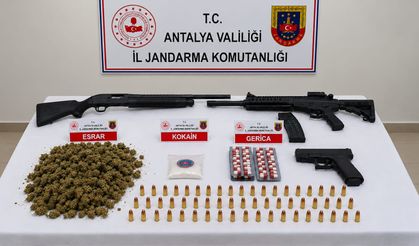 Antalya'da uyuşturucu operasyonunda 20 zanlı yakalandı