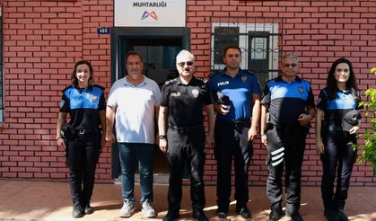 Mersin İl Emniyet Müdürü Fahri Aktaş esnaf ve vatandaşlarla görüştü