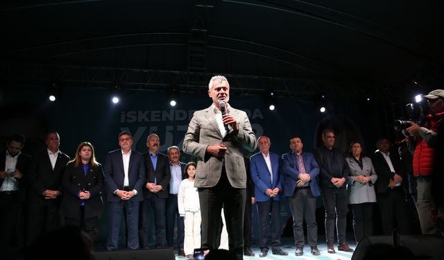 Hatay Büyükşehir Belediye Başkanlığını kazanan Mehmet Öntürk, İskenderun'da konuştu: