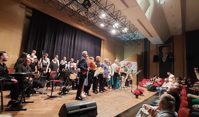 UTEF Umut Işığı THM Korosu'ndan "Yaza Merhaba" konseri