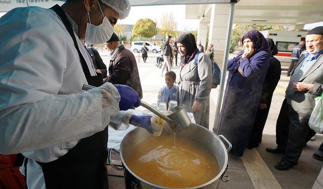 Kahramanmaraş'ta Hasta ve Yakınlarına Sıcak Çorba İkramı