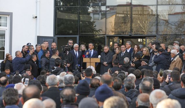 CHP Genel Başkanı Özel, Kahramanmaraş'ta temaslarda bulundu