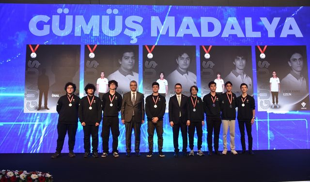 TÜBİTAK 32. Bilim Olimpiyatları Ödül Töreni Antalya'da yapıldı