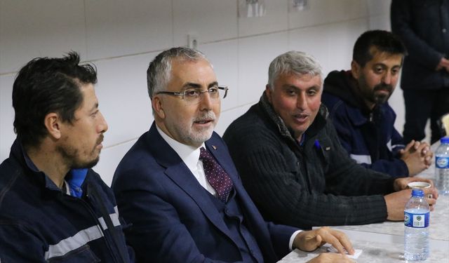 Çalışma ve Sosyal Güvenlik Bakanı Işıkhan, Hatay'da işçilerle iftar yaptı