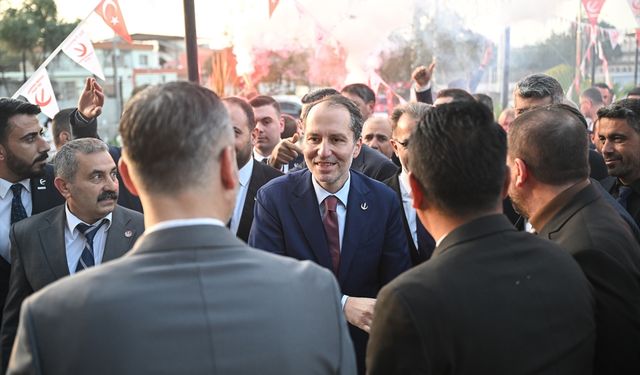 Yeniden Refah Partisi Genel Başkanı Erbakan, Adana'da iftar programına katıldı