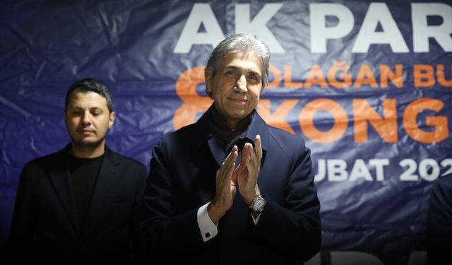 AK Parti Genel Başkan Yardımcısı Demir, partisinin Hatay İl Başkanlığında konuştu: