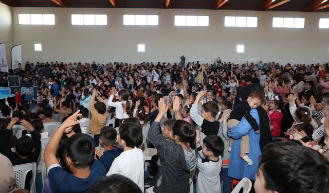 Hatay'da "Rafadan Tayfa" müzikali sahnelendi