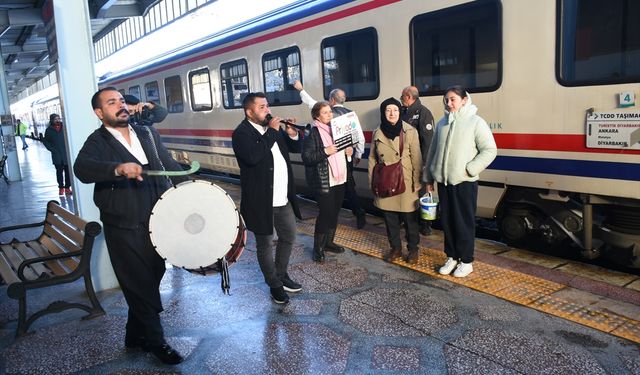 Turistik Diyarbakır Ekspresi'nin yeni sezonda ilk durağı Malatya oldu
