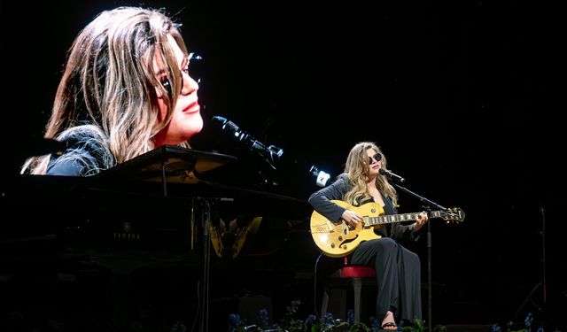 8. Antalya Akra Caz Festivali'nde Melody Gardot sahne aldı