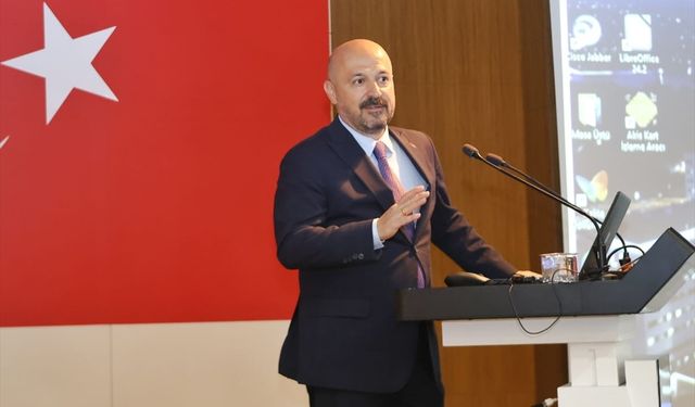 Adana'da "Sağlıkta Genç Girişimciler" projesi kapsamında eğitim düzenlendi