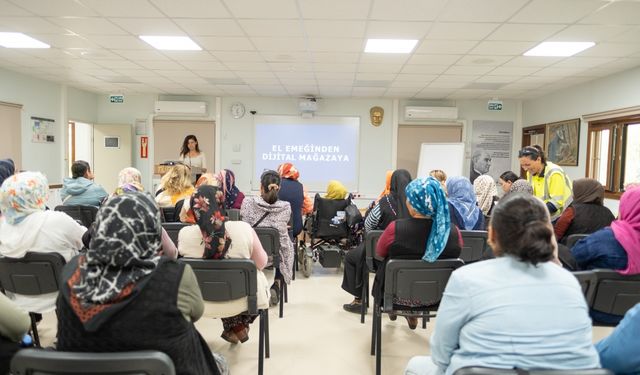 Üreten Kadınlar Güçlü Yarınlar projesinin ikinci fazı Uşak'ta başladı