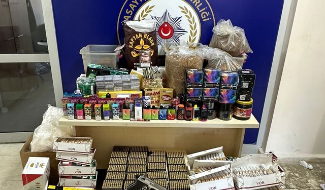 Anamur'da kaçak sigara ve tütün operasyonunda 4 zanlı yakalandı