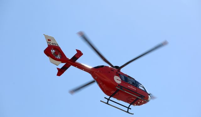 Malatya'da ambulans helikopter kalp krizi geçiren hasta için havalandı