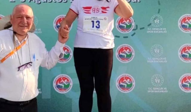 Master milli atlet Şensoy, Türkiye Pist Şampiyonası'nda rekor kırdı