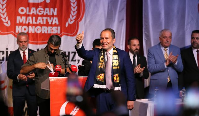 Yeniden Refah Partisi Genel Başkanı Erbakan, partisinin Malatya kongresinde konuştu: