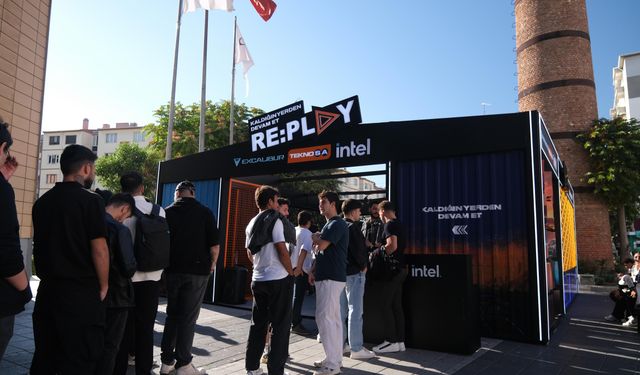 Teknosa'nın RE:PLAY turnuvası Eskişehir'de düzenlendi