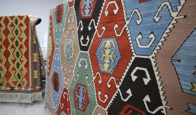 Kaş'ın 400 yıllık Barak Kilimi, kadın kooperatifiyle Avrupa'ya açılıyor
