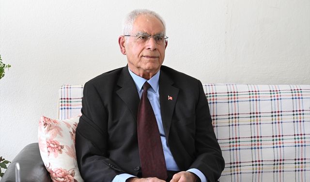 ZİRVEDEKİ İSİMLERİN EMEKTAR ÖĞRETMENLERİ - Yusuf Dikeç'in atıcılıktaki ustalığı ilkokul öğretmeninin de gözünden kaçmamış