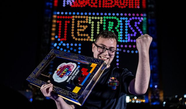 Red Bull Tetris Dünya Şampiyonu Türkiye'yi temsil eden Fehmi Atalar oldu