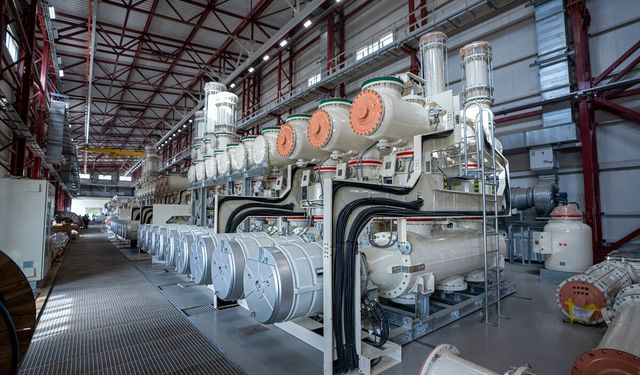 Türkiye'nin iletim sistemine enerji aktaracak Akkuyu NGS'deki tesise elektrik verildi