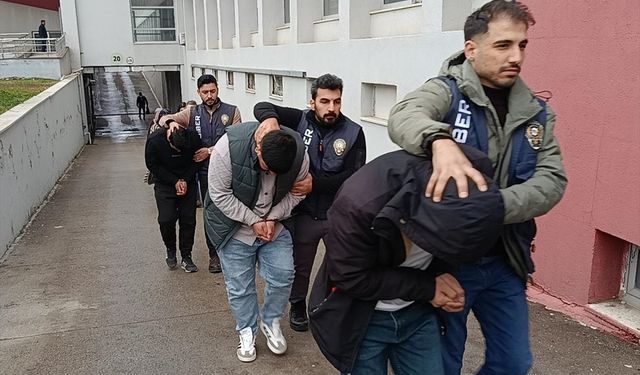 Adana merkezli yasa dışı bahis operasyonunda 13 zanlı tutuklandı