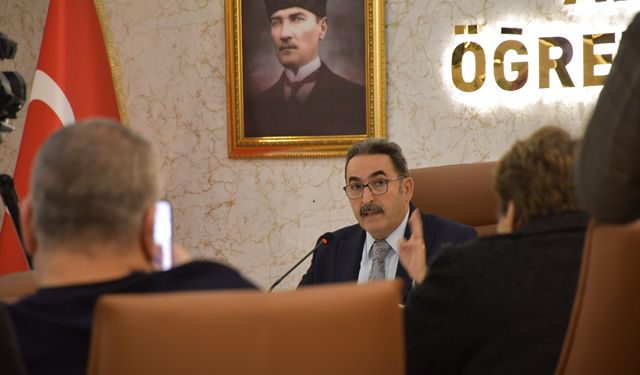 AK Parti Adana Milletvekili Doğru, gazetecilerle bir araya geldi