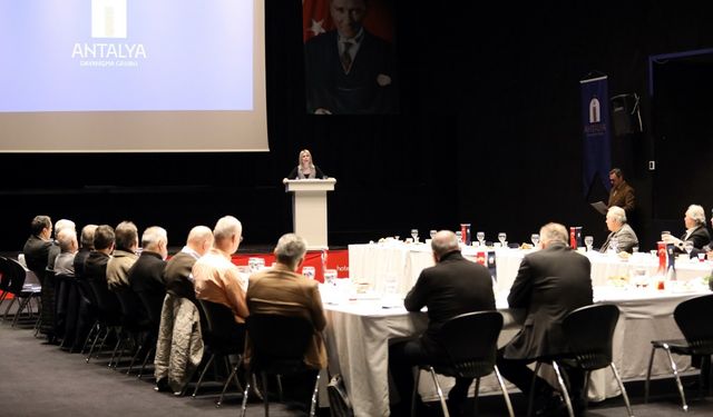 Akdeniz Üniversitesi Rektörü Özkan, Antalya Dayanışma Grubu ile buluştu