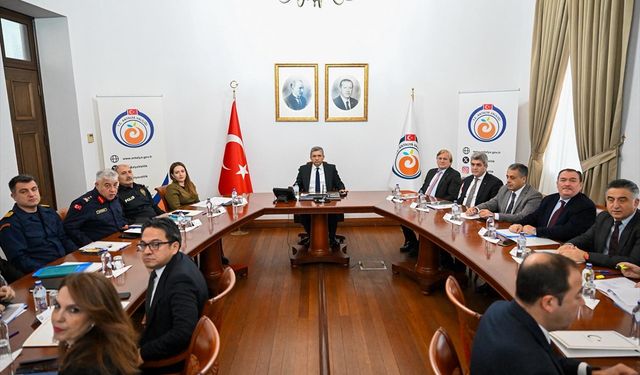 Antalya'da 'Aşırı Yağış Değerlendirme ve Koordinasyon Toplantısı' yapıldı
