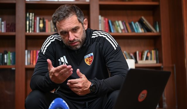 Kayserispor Teknik Direktörü Radomir Djalovic, AA'nın 'Yılın Kareleri' oylamasına katıldı